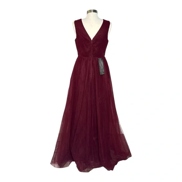 BCBG MAXAZRIA SLEEVELESS WINE TULLE FLORAL LACE APPLIQUÉ FLOOR LENGTH GOWN *NWT* - Picture 9 of 15